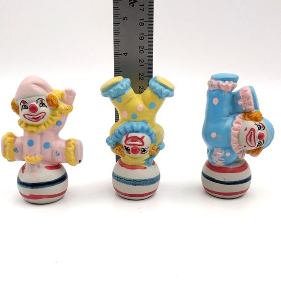 Fine Ceramic Circus Clown Figurines Set of 3 3.5" Balancing Balls - Picture 6 of 7